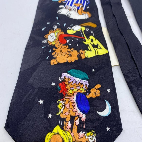 Addiction Garfield Monday the 13 Tie - Picture 2 of 5